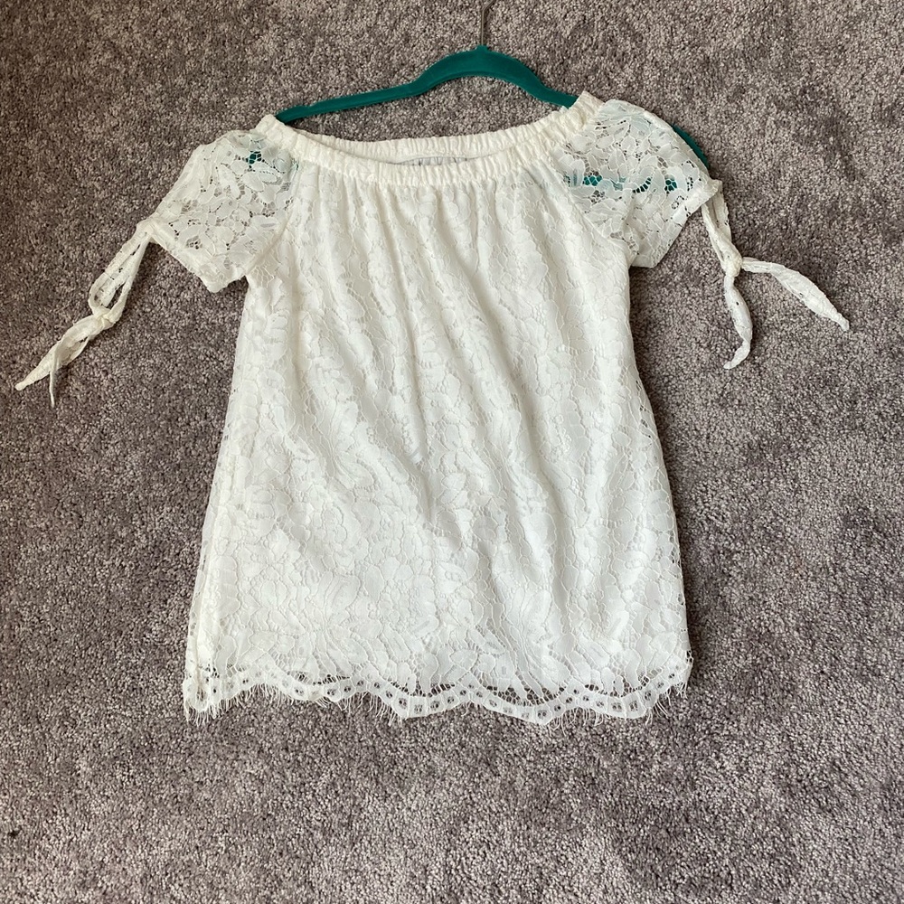 White off the shoulder lace top, never worn. M